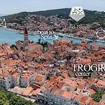 Tinel Longo, For Up To 8, Center, Bbq, Terrace