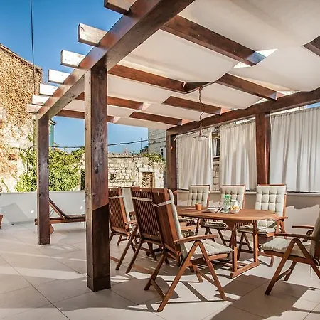 Tinel Longo, For Up To 8, Center, Bbq, Terrace *