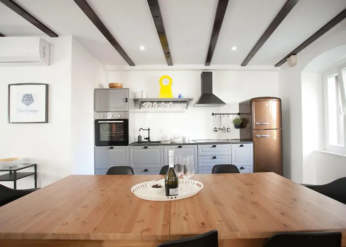 Tinel Longo, For Up To 8, Center, Bbq, Terrace * Trogir