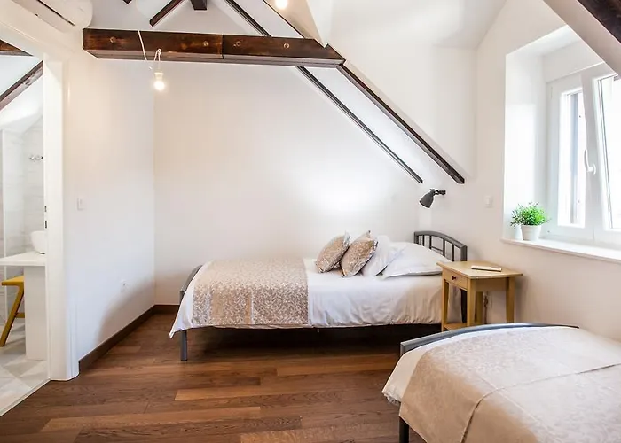 Villa Tinel Longo, For Up To 8, Center, Bbq, Terrace *