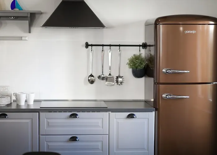 Villa Tinel Longo, For Up To 8, Center, Bbq, Terrace *