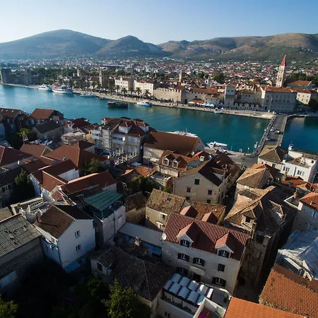 Villa Tinel Longo, For Up To 8, Center, Bbq, Terrace Trogir