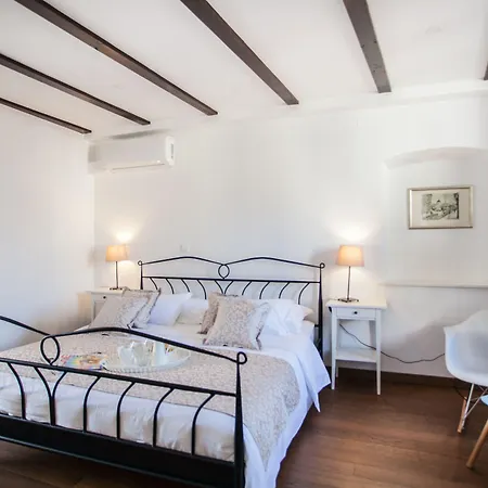 Villa Tinel Longo, For Up To 8, Center, Bbq, Terrace Trogir