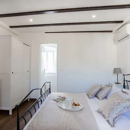 Villa Tinel Longo, For Up To 8, Center, Bbq, Terrace *