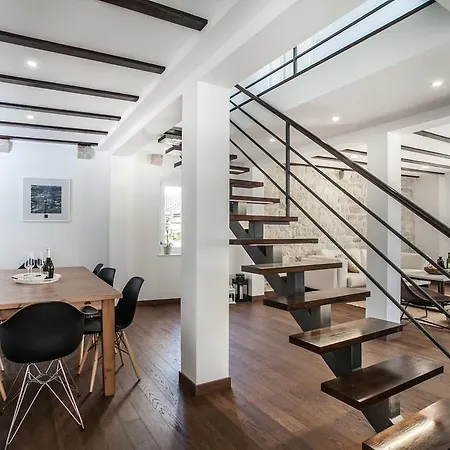 Вилла Tinel Longo, For Up To 8, Center, Bbq, Terrace *