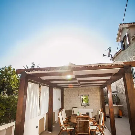 Tinel Longo, For Up To 8, Center, Bbq, Terrace Вилла *