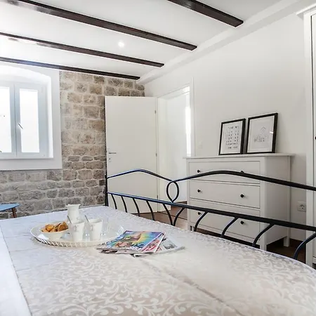 Tinel Longo, For Up To 8, Center, Bbq, Terrace Трогир
