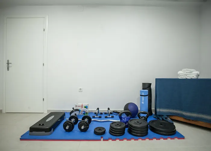 Tinel Longo, For Up To 8, Center, Bbq, Terrace *