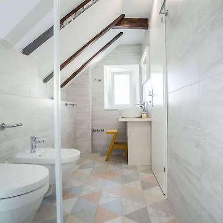 Tinel Longo, For Up To 8, Center, Bbq, Terrace トロギール